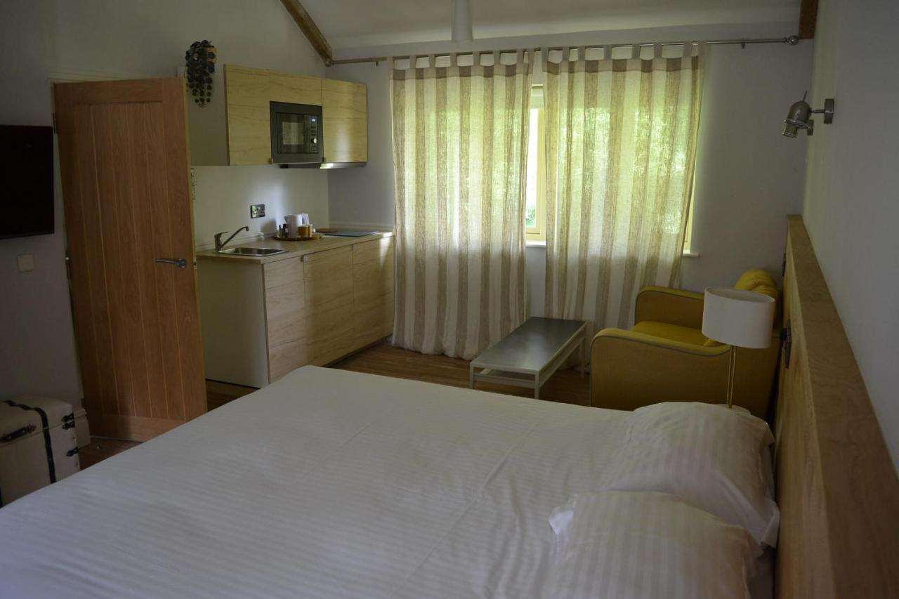 The Kingsley At Eversley Экстерьер фото