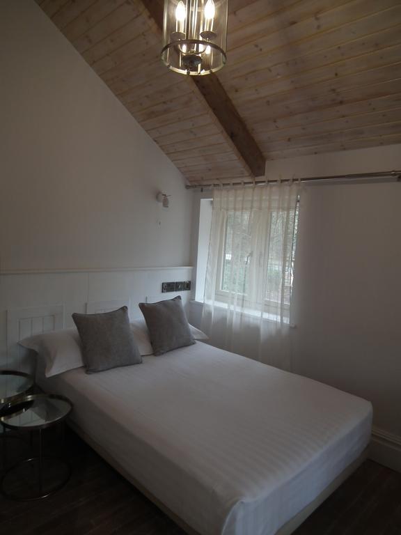 The Kingsley At Eversley Экстерьер фото